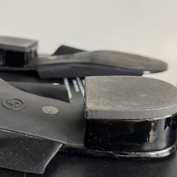 Black stylish slip ons - Picture 5 of 5